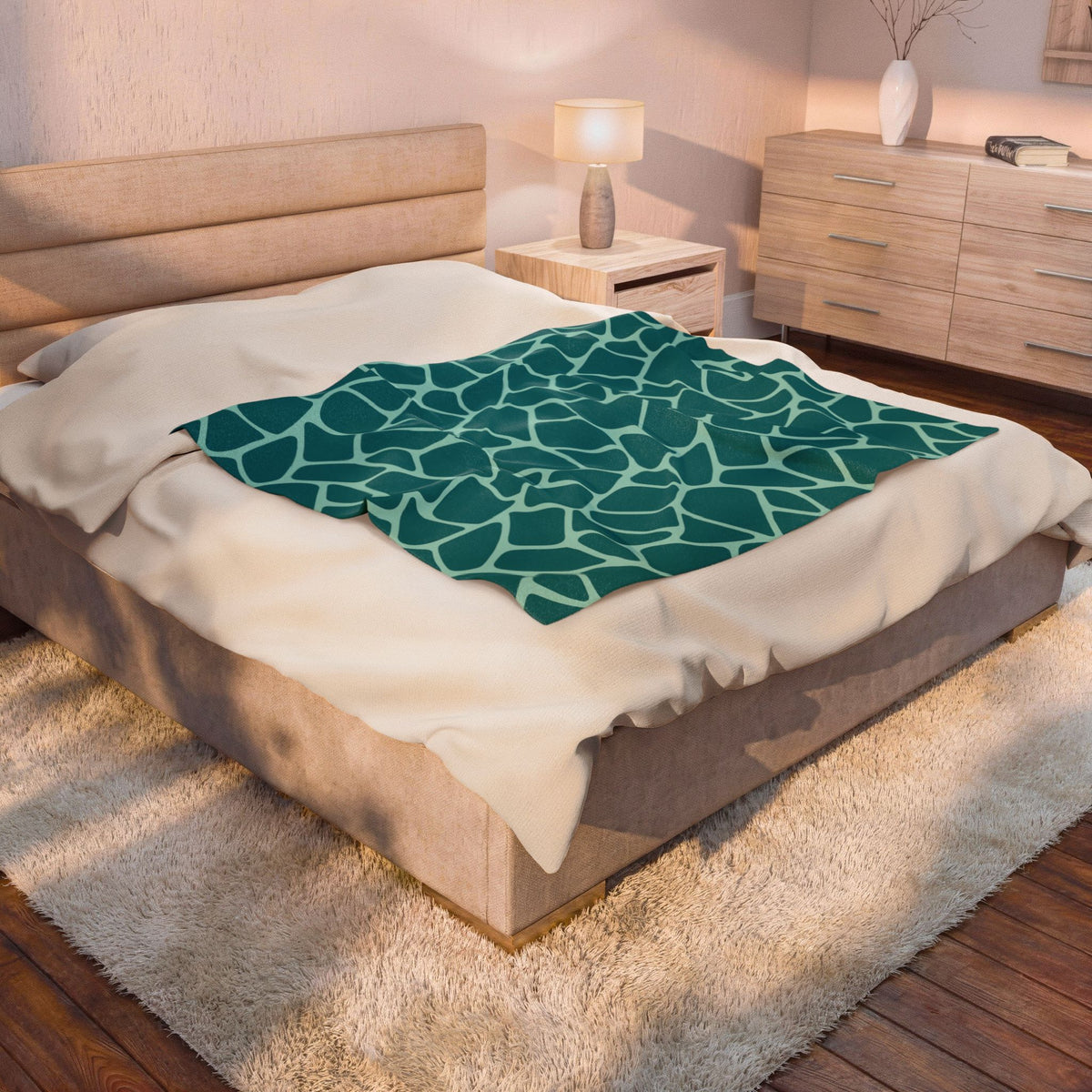 Teal Giraffe Pattern Velveteen Plush Blanket
