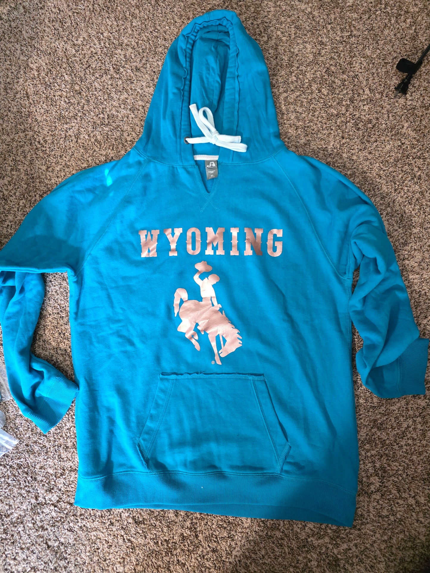 Wyoming Cowboys women's hoodie vneck XL